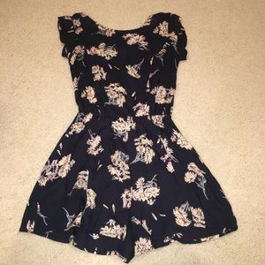 Gray Floral BillaBong Romper